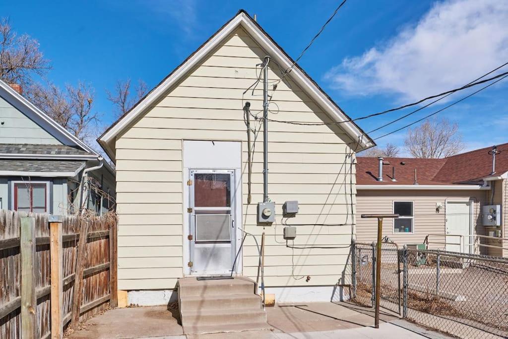 This Little House Close To Hospital,Downtown & Cfd Apartment Cheyenne Exterior photo