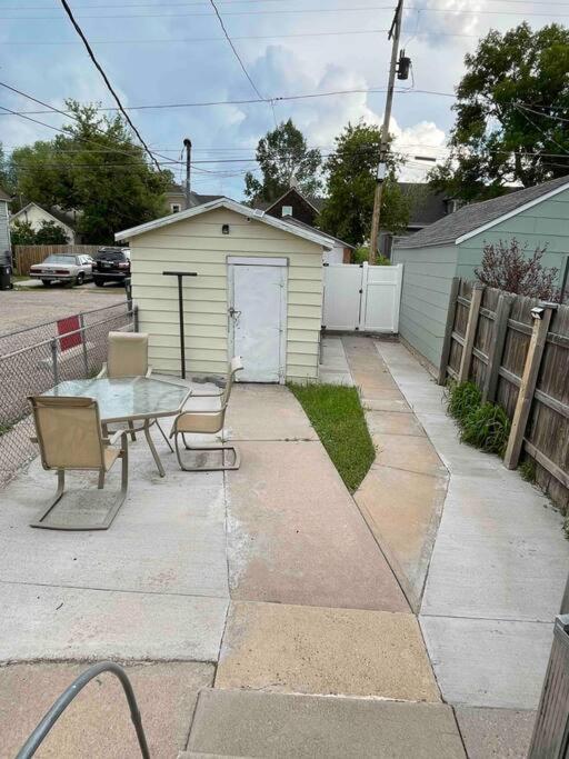 This Little House Close To Hospital,Downtown & Cfd Apartment Cheyenne Exterior photo